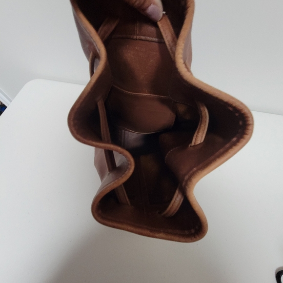 Vintage Coach Legacy Drawstring Leather Bucket Bag #9165. - Picture 13 of 17